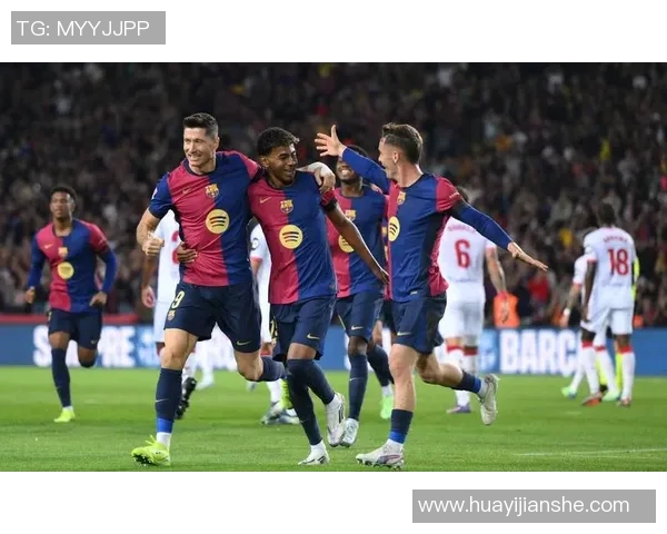 足球明星与少年们的激情对决精彩瞬间尽在此图集